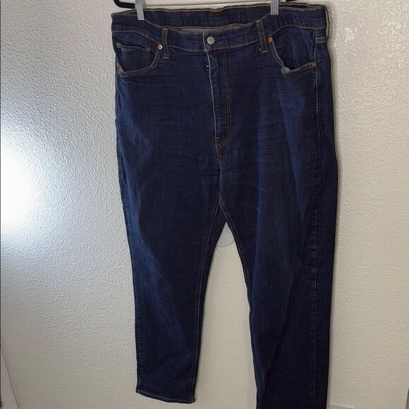 Levi's Relaxed Blue Jeans with Classic Style- 42x32 - Picture 1 of 11
